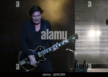 Rom, Italien. 17.. Juli 2022. Simple Minds während der 40 Years of Hits Tour, 17.. Juli 2022, im Auditorium Parco della Musica, Rom, Italien. Kredit: Unabhängige Fotoagentur/Alamy Live Nachrichten Stockfoto