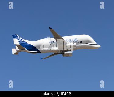 Airbus A330-743L bekannt als der Beluga XL beim Royal International Air Tattoo 2022 Stockfoto