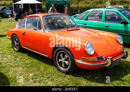 Tangerine orange Vintage Classic 1960s Porsche 912 Coupé Stockfoto