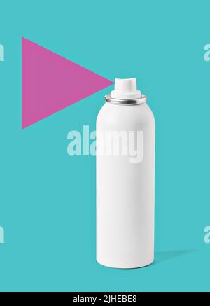 Haarspray Aerosolflasche schlanke Behälter Produkt Pflege Verpackung kosmetische blank Schönheit Design Deodorant Stockfoto