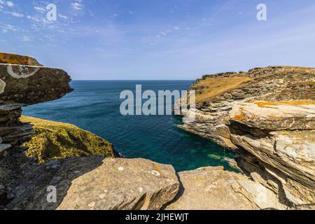 Landzunge bei Tintagel an der Küste Cornichs, England, Großbritannien Stockfoto