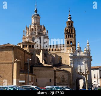 Alte römisch-katholische Kathedrale in der spanischen Stadt Tarazona Stockfoto