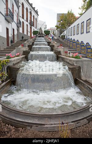 Wasserfallkaskade an der Promenade Paseo de Canarias, Firgas, Grand Canary, Kanarische Inseln, Spanien, Europa Stockfoto