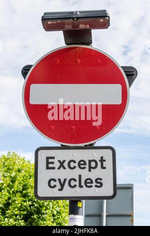Kein Schild mit Ausnahme von Zyklen Stockfoto
