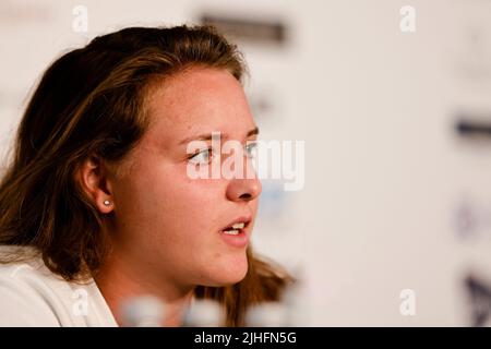 Hamburg, Deutschland. 18.. Juli 2022. Tennis: WTA Tour, Singles, Frauen. Jule Niemeier aus Deutschland spricht während einer Pressekonferenz. Quelle: Frank Molter/dpa/Alamy Live News Stockfoto