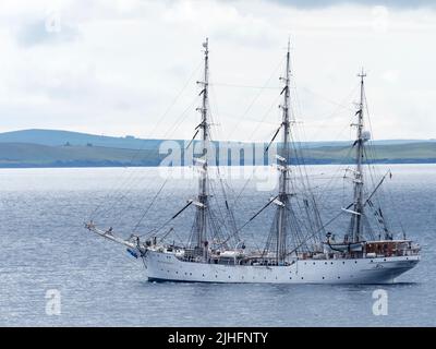 Das norwegische Segelschiff, Christian Radich, in Bressay Sound, Shetland, Schottland, VEREINIGTES KÖNIGREICH. Stockfoto