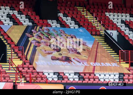 Unterstützer (Frauen In Den Niederlanden) Während des UEFA Women s Euro England 2022-Spiels zwischen der Schweiz 1-4 Niederlande im Bramall Lane Stadium am 17 2022. Juli in Sheffield, England. (Foto von Maurizio Borsari/AFLO) Stockfoto