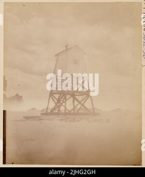 Florida - Amelia Island. Amelia Island North Range Front, Florida. Rundumleuchte vorn. Beleuchtet: 1. Juni 1872. Abgekündigte Produktpalette: 15. Mai 1899. Beweglich auf einer Straßenbahn, um Änderungen im Kanal anzupassen. Stockfoto