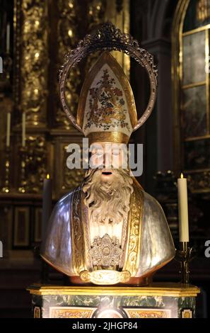 Das Innere der schönen San Nicolas de Bari und San Pedro Martir, einer valencianischen gotischen RC-Kirche, bekannt als Sixtinische Kapelle von Valenca, in Spanien, Stockfoto