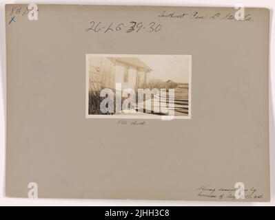 LA - Southwest Pass. Southwest Pass Light Station, Louisiana. Alte Hütte. Zeigt den durch den Hurrikan vom 16. Bis 17. August 1915 verursachten Schaden. Stockfoto