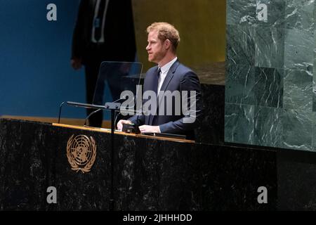 New York, NY - 18. Juli 2022: Prinz Harry, Herzog von Sussex, hält eine Keynote während der Feierlichkeiten zum Nelson Mandela International Day im UN-Hauptquartier Stockfoto