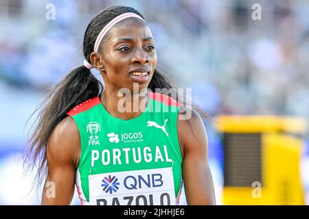 EUGENE, USA - 18. JULI: Lorene Dorcas Bazolo aus Portugal tritt bei den Leichtathletik-Weltmeisterschaften am 18. Juli 2022 in Eugene, Oregon, USA auf 200 Meter Frauen an (Foto: Andy Astfalck/BSR Agency) Atletiekunie Stockfoto