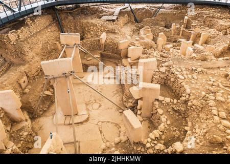 Göbeklitepe (Gobeklitepe in Englisch), eine neolithische archäologische Stätte in der Nähe der Stadt Sanliurfa in der Türkei. Es ist der älteste bekannte Tempel der Welt und Stockfoto