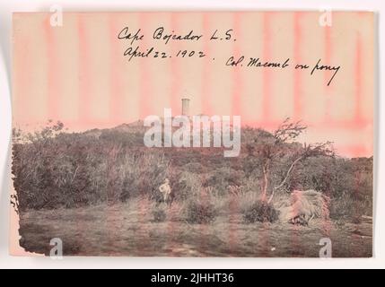 Sonstiges - Kap Bojeador. Cape Bojeador Light Station, Philippinen. Colonel Macomb auf dem Pony. Stockfoto