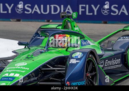 New York, Usa. 17.. Juli 2022. Robin Frijns (Auto-Nr. 4) von Envision Racing fährt während der ABB FIA Formula E Championship, New York City E-Prix Saison 8 Runde 12, im Brooklyn Bezirk von New York City. Kredit: SOPA Images Limited/Alamy Live Nachrichten Stockfoto