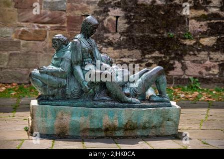 Statue von Little John, Friar Tuck & will Stuteley Figuren aus der Robin Hood Legend vor dem Tor von Nottingham Castle Stockfoto