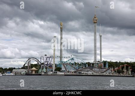 Blick auf den Vergnügungspark Grona Lund auf Djurgarden Island in Stockholm Stockfoto