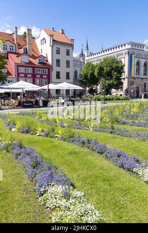 Rigaer Gärten; Blumen im Zentrum der Rigaer Altstadt im Sommer, Riga, Lettland Europa Stockfoto