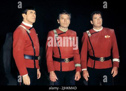 LEONARD NIMOY, DEFOREST KELLEY, William Shatner, Star Trek V: The Final Frontier, 1989 Stockfoto