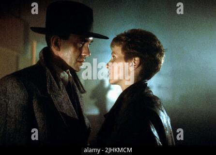 JONATHAN PRYCE, KIM GREIST, Brasilien, 1985 Stockfoto