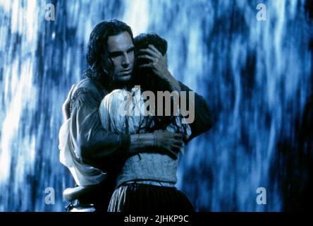 DANIEL DAY - Lewis, MADELEINE STOWE, der Letzte der Mohikaner, 1992 Stockfoto