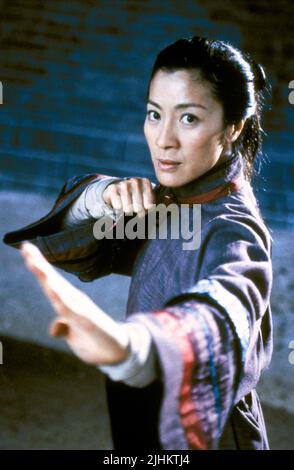 MICHELLE YEOH, CROUCHING TIGER HIDDEN DRAGON, 2000 Stockfoto