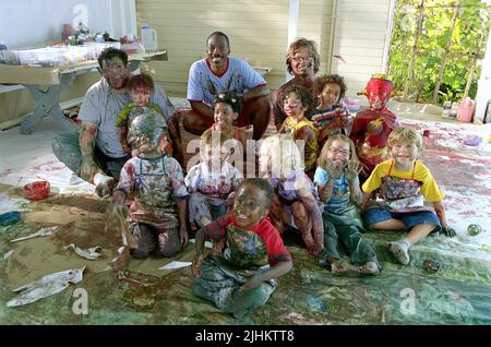 JEFF GARLIN, EDDIE MURPHY, STEVE ZAHN, KHAMANI GRIFFIN, Daddy Day Care, 2003 Stockfoto