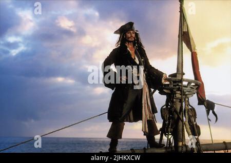 JOHNNY DEPP, PIRATEN DER KARIBISCHEN MEERE: DER FLUCH DER BLACK PEARL, 2003 Stockfoto