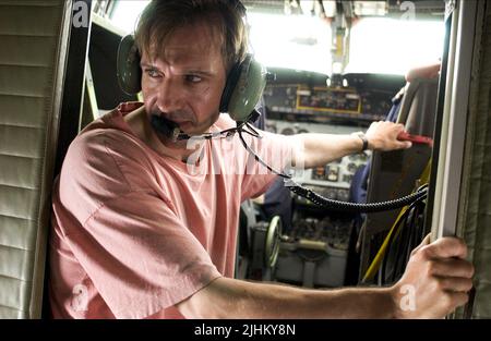 RALPH FIENNES, der ewige Gärtner, 2005 Stockfoto