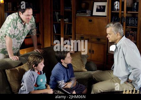 JON FAVREAU, Jonah Bobo und Josh Hutcherson, Tim Robbins, ZATHURA, 2005 Stockfoto