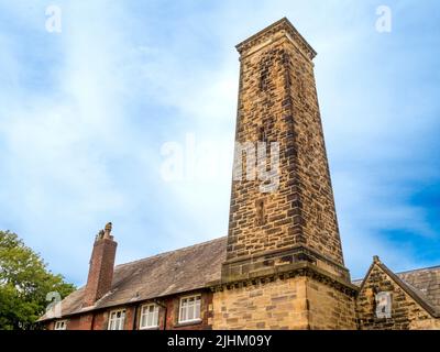 Das alte Kesselhaus Schornstein und bothy bei RHS Bridgewater, in Salford. Greater Manchester. VEREINIGTES KÖNIGREICH Stockfoto