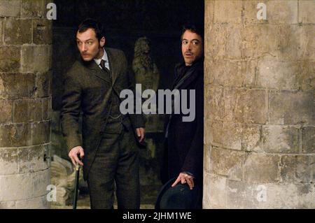 JUDE LAW, Robert Downey jr., SHERLOCK HOLMES, 2009 Stockfoto