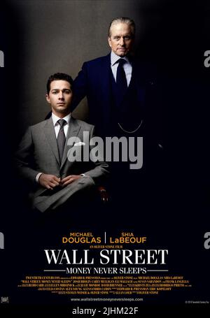 SHIA LABEOUF, Michael Douglas Poster, WALL STREET: GELD schläft nie, 2010 Stockfoto