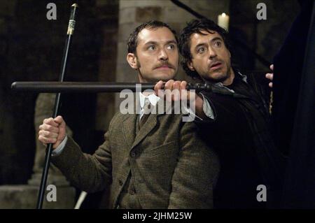 JUDE LAW, Robert Downey jr., SHERLOCK HOLMES, 2009 Stockfoto