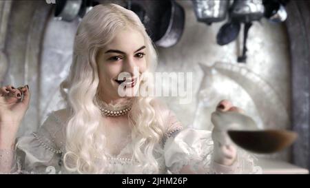 ANNE HATHAWAY, Alice im Wunderland, 2010 Stockfoto