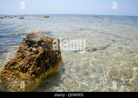 Strandlandschaft in Pescoluse, auch bekannt als Salento Maldives, in der Region Apulien, Italien Stockfoto