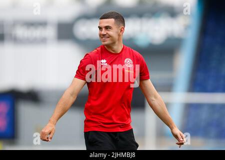 Mansfield, Großbritannien. 19.. Juli 2022. John Egan #12 von Sheffield United in Mansfield, Vereinigtes Königreich am 7/19/2022. (Foto von Ben Early/News Images/Sipa USA) Quelle: SIPA USA/Alamy Live News Stockfoto