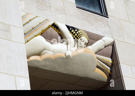 Licht rechts vom Haupteingang, 30 Rockefeller Plaza, Rockefeller Center, Manhattan, New York City (NYC), State of New York, USA, Amerika Stockfoto