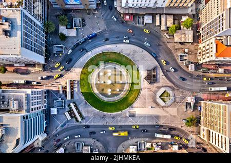 Draufsicht auf den Platz Omonoia ('Concord') Athen, Griechenland. Stockfoto