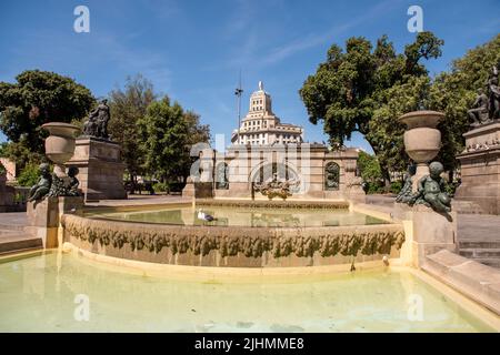 Font dels SIS Putti in Plaça de Catalunya - Barcelona, Spanien Stockfoto