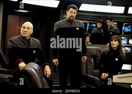 PATRICK STEWART, JONATHAN FRAKES, MARINA SIRTIS, STAR TREK: NEMESIS, 2002 Stockfoto