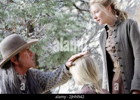 TOMMY LEE JONES, JENNA BOYD, Cate Blanchett, DIE FEHLENDEN, 2003 Stockfoto