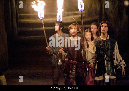 SKANDAR KEYNES, William Moseley, Georgie Henley, Anna Popplewell, Ben Barnes, "Die Chroniken von Narnia: Prinz Kaspian von Narnia", 2008 Stockfoto