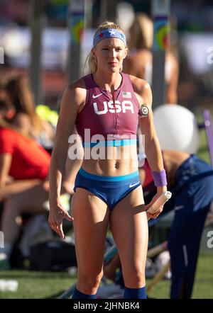 Sandi Morris (USA) tritt am ersten Tag im Stabhochsprung der Frauen bei den Leichtathletik-Weltmeisterschaften, Hayward Field, Eugene, Oregon USA, auf dem 15. J an Stockfoto