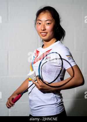 ARNHEM, NIEDERLANDE - 19. JULI: Badmintonspielerin Flora Wang posiert während einer Fotosession im Nationaal Sportcentrum Papendal am 19. Juli 2022 in Arnhem, Niederlande (Foto: Rene Nijhuis/Orange Picches) Stockfoto