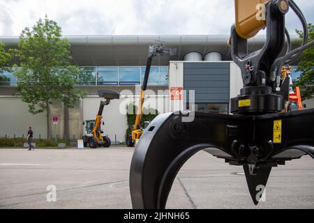 München, Deutschland. 31.. Mai 2022. Liebherr auf der IFAT München am 31.. Mai 2022 in München. Die IFAT ist die Weltleitmesse für Wasser-, Abwasser-, Abfall- und Rohstoffwirtschaft und findet vom 30. Mai bis 3. Juni 2022 statt. (Foto: Alexander Pohl/Sipa USA) Quelle: SIPA USA/Alamy Live News Stockfoto