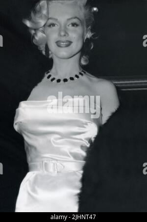 Marilyn Monroe Hat 2 Offen Gemacht Stockfoto