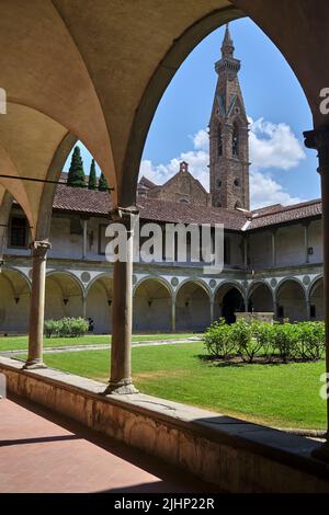 Das zweite Kloster in der Kirche Santa Croce Florenz Italien Stockfoto
