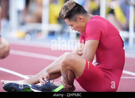 Eugene, USA. 19.. Juli 2022. Der chinesische Xie Zhenye reagiert nach dem Halbfinale der Männer 200m bei den Leichtathletik-Weltmeisterschaften Oregon22 in Eugene, Oregon, USA, 19. Juli 2022. Quelle: Wu Xiaoling/Xinhua/Alamy Live News Stockfoto