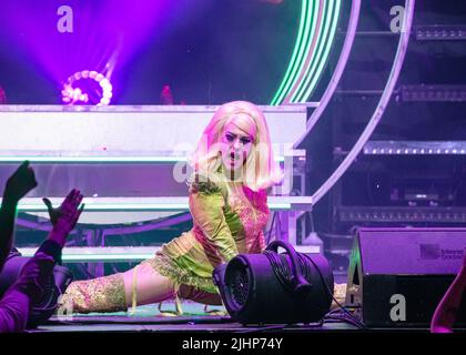 AUSTIN, TX - 19. JULI: Laganja Estranja spielt auf der Bühne während RuPauls Drag Race Werq The World Tour 2022 bei ACL Live am 19. Juli 2022 in Austin, Texas.(Foto: Maggie Boyd/SipaUSA) Quelle: SIPA USA/Alamy Live News Stockfoto